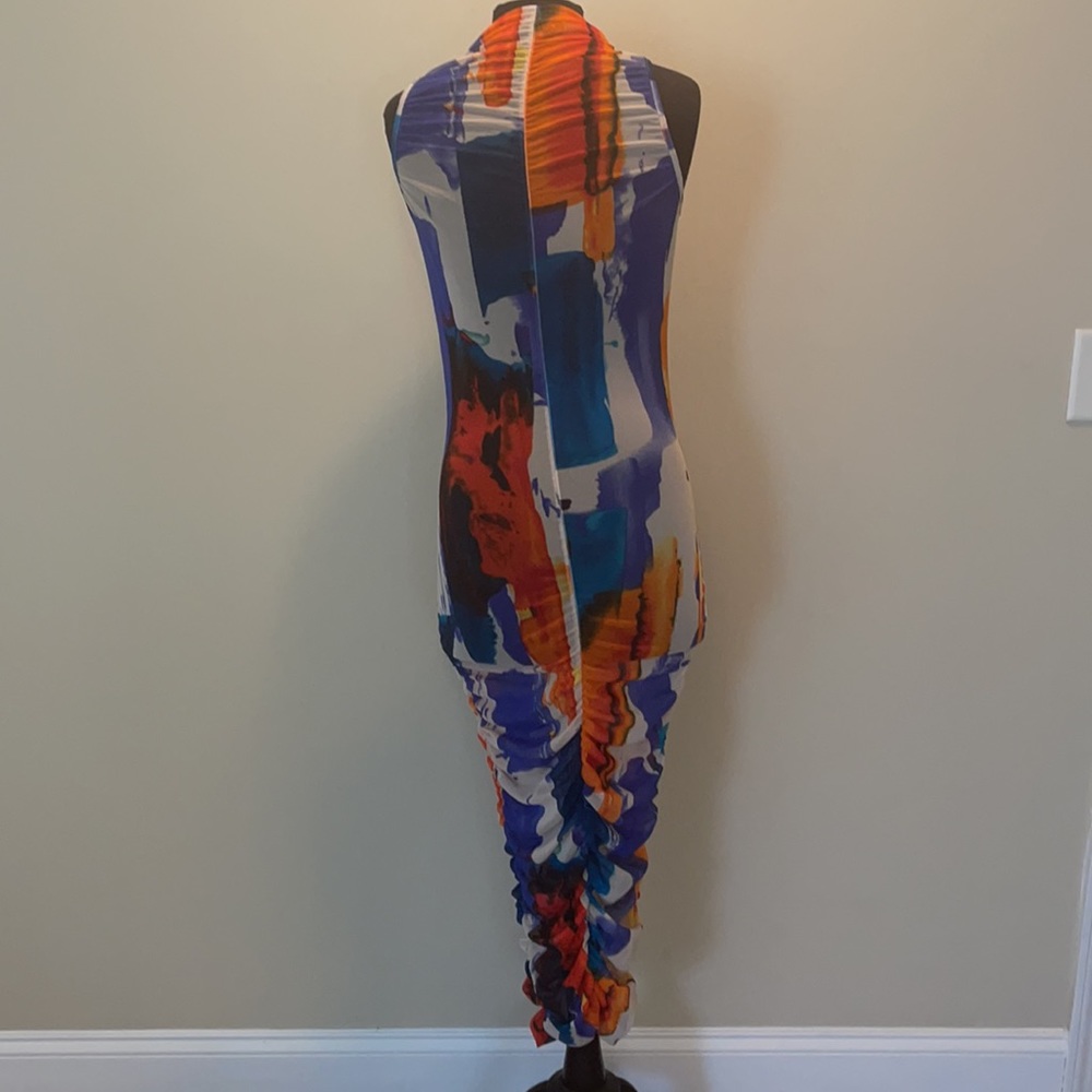 New! Color Splash Scrunch Fitted Dress - Picture 3 of 12